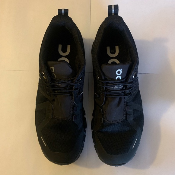 On Running Shoes - On Running Black Women's Sneakers